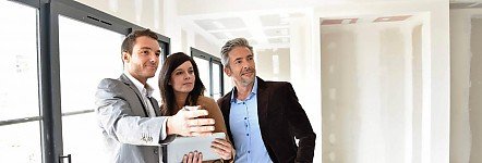 Foto Als professionelle Immobilienfirma in Schramberg ist es auch unsere Aufgabe, daf�r zu sorgen, dass Sie gen�gend Interessenten f�r Ihr Objekt finden. Daf�r setzen wir uns pers�nlich ein und sind f�r Sie vor Ort und in unseren B�ror�umen st�ndig pr�sent.