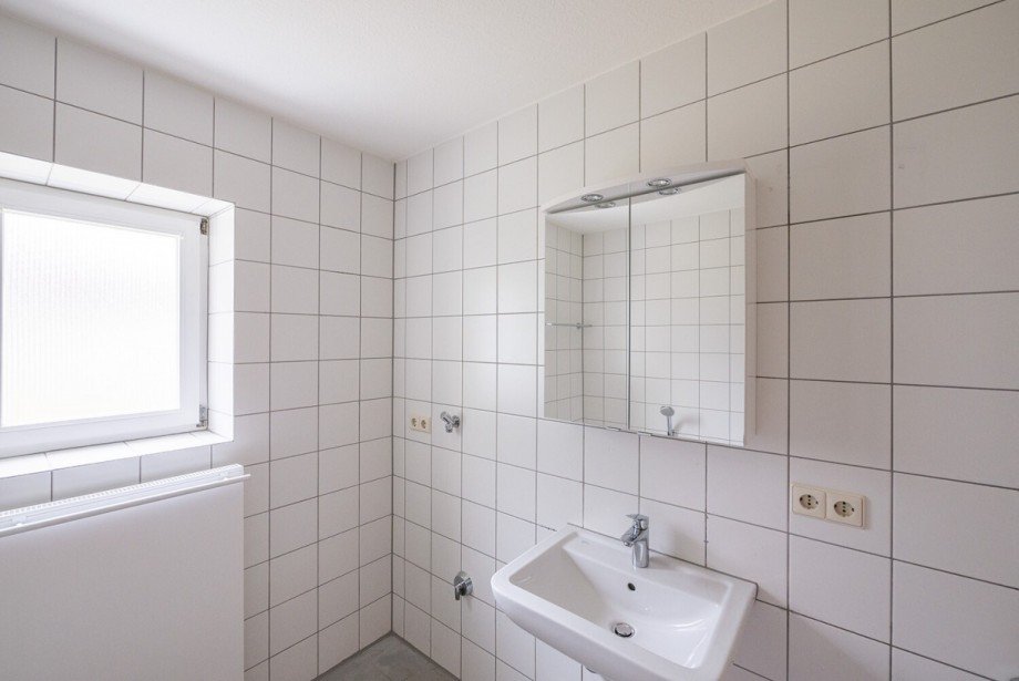 Badezimmer EG Mehrfamilienhaus Schenkenzell