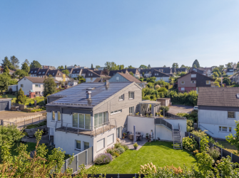 Hauptbild Zweifamilienhaus mit Stil, Freiraum und besonderen Extras in attraktiver Wohnlage!