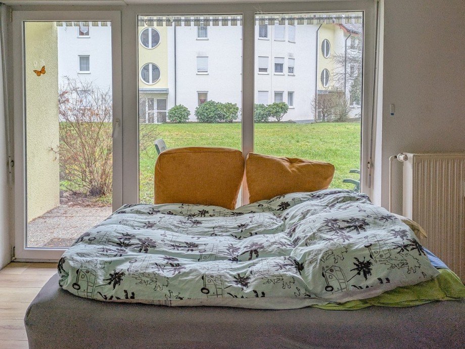 Blick in den Garten Etagenwohnung Schramberg