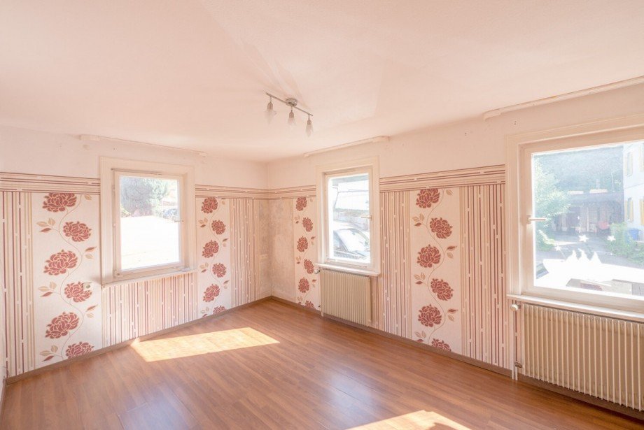 Zimmer EG Mehrfamilienhaus Schramberg