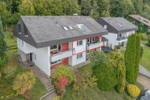 Au�enansicht 3-Zimmer-Wohnung mit S�dbalkon und Blick ins Gr�ne!