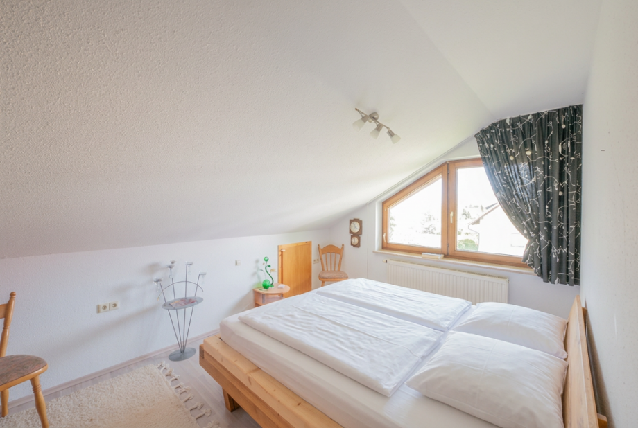 Schlafen DG Zweifamilienhaus Schramberg