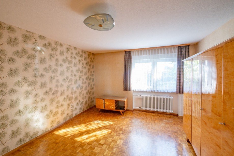 Schlafzimmer OG Zweifamilienhaus Hardt