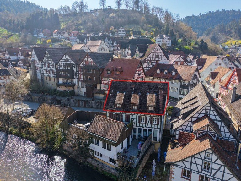 Au�enansicht Schiltach Dachgeschosswohnung Wohnung in zentraler Lage von Schiltach zu verkaufen!