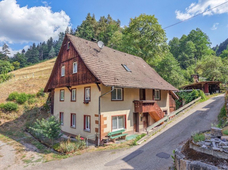 Au�enansicht Wolfach Einfamilienhaus Liebhaberobjekt sucht neuen Eigent�mer!