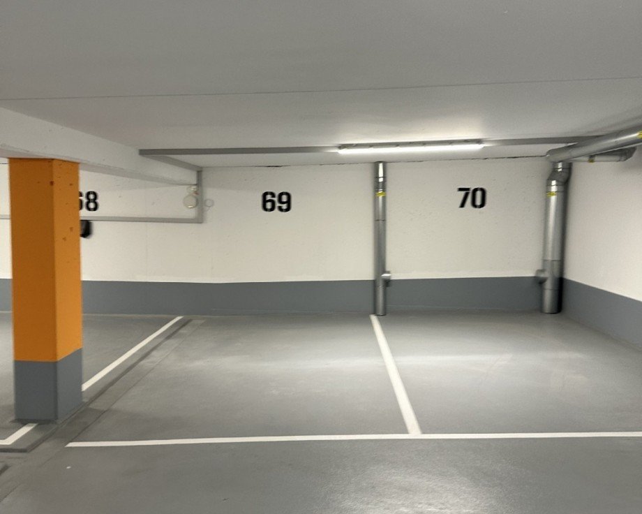 P 69 PKW-Stellplatz Tiefgarage Schramberg