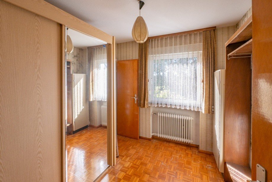 Zimmer EG Zweifamilienhaus Hardt