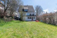 Bild (4aebe36aa31604ba16679f2dadb87518): Hier wartet Ihr neuer Familienwohntraum mit gro�em Grundst�ck und Doppelgarage!