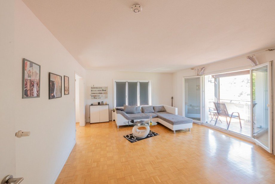 Wohnzimmer WHG OG Mehrfamilienhaus Schramberg