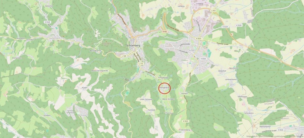 Lage Doppelhaush�lfte Schramberg