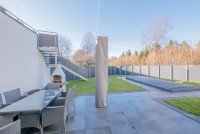 Bild (57c037f8e49273a5ac3809e76bc485eb): Viel Platz f�r die ganze Familie in Sulgen� gro�z�giges Haus mit Einliegerwohnung und Pool