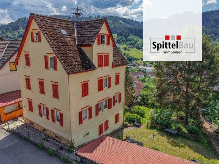 Spittelbau GmbH Schramberg Mehrfamilienhaus Kapitalanlage mit traumhaftem Schwarzwaldblick!Mehrfamilienfamilienhaus mit 4 Einheiten!