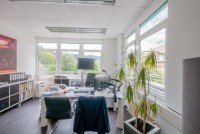 Bild (6b6544aa04ee1cc461d84726e7bea69c): Helle B�roeinheit in modernem Gewerbegeb�ude zu vermieten!