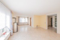 Bild (6cdd91311b4a19624dcfe26eb22850b7): Begehrte Wohnlage trifft vielseitige Nutzung! Zweifamilienhaus mit Praxisfl�che zu verkaufen!