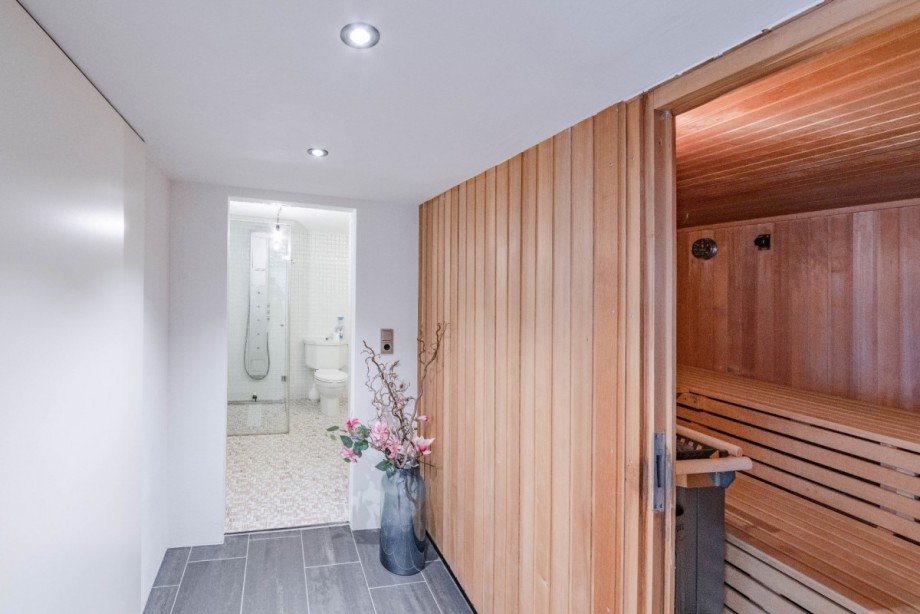 Sauna UG Einfamilienhaus V�hrenbach