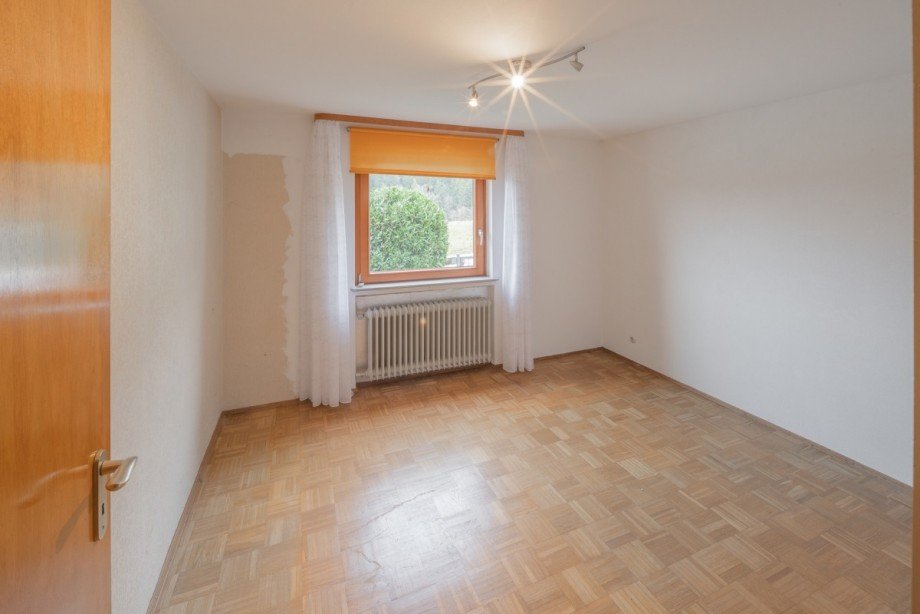 Schlafzimmer Untergeschoss Zweifamilienhaus Schramberg