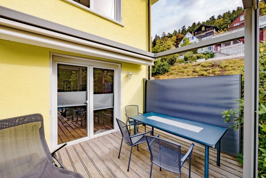 Terrasse mit Sichtschutz Einfamilienhaus Schramberg
