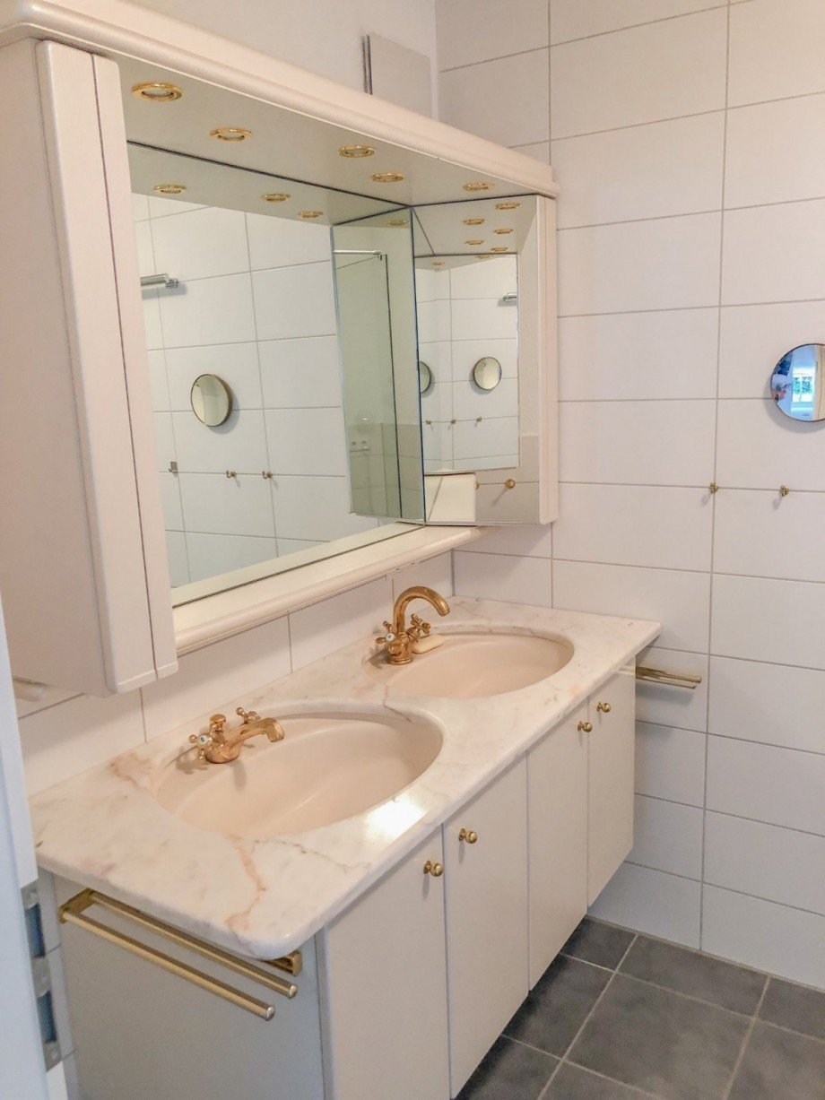 Badezimmer Terrassenwohnung Schramberg