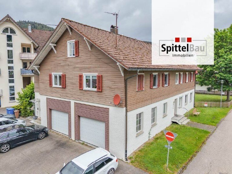 SpittelBau GmbH Schenkenzell Mehrfamilienhaus Vielseitiges 3-Familienhaus mit viel Platz in Schenkenzell als Kapitalanlage