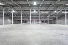 Halle Moderne Produktions- und Lagerhalle in Schramberg-Waldm�ssingen.