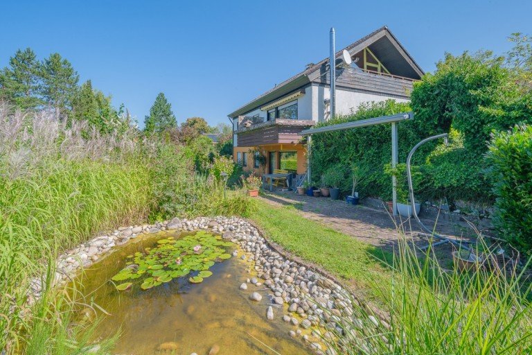 Au�enansicht Schramberg Einfamilienhaus Neuer Preis!Gro�es Einfamilienhaus mit tollem Grundst�ck in bester Lage von Sulgen zu verkaufen!