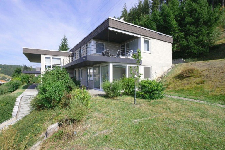 Au�enansicht V�hrenbach Einfamilienhaus Ein architektonischer Wohntraum in einer besonderen Wohn- und Aussichtslage von V�hrenbach.