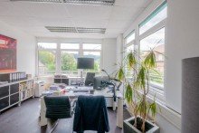 B�ro Helle B�roeinheit in modernem Gewerbegeb�ude zu vermieten!