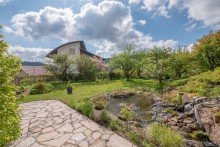 Garten NEUER PREIS!
Traumhaftes Einfamilienhaus mit Einliegerwohnung und tollem Garten zu verkaufen!
