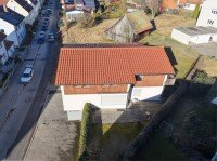 Bild (aa3d89da40cc63e7312fc925a25a6e7a): Begehrte Wohnlage trifft vielseitige Nutzung! Zweifamilienhaus mit Praxisfl�che zu verkaufen!