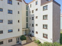 Hauseingang Sonnige 3-Zimmer-Wohnung in beliebter Lage von Schramberg-Sulgen
