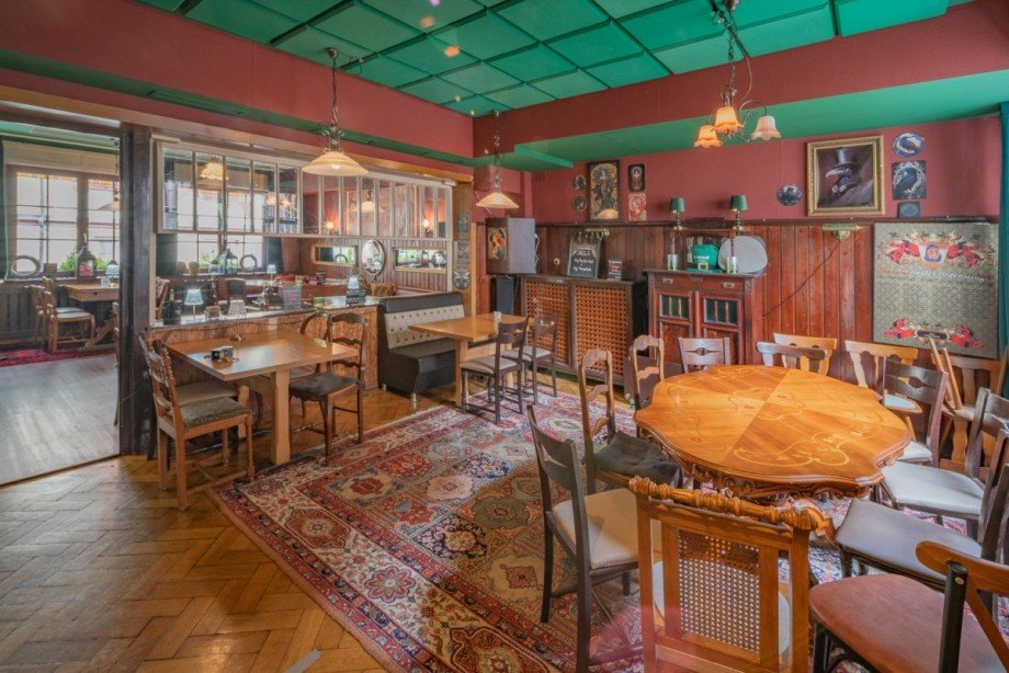 Irish Pub Wohn- / Gesch�ftshaus Schramberg