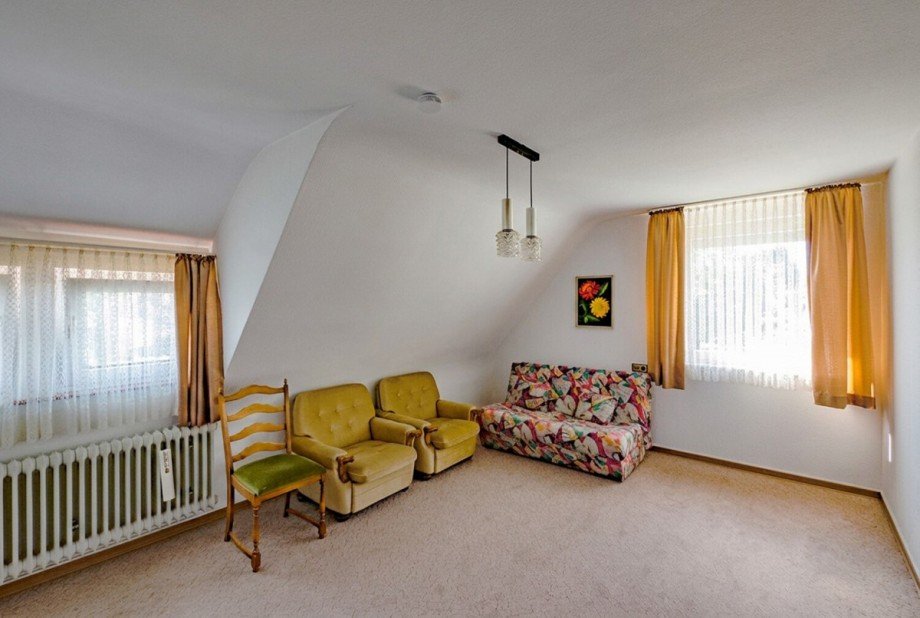 OG Wohnzimmer Einfamilienhaus B�singen