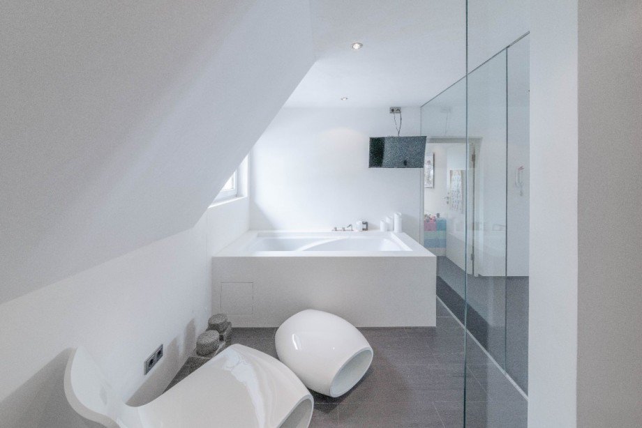 Badezimmer OG Einfamilienhaus V�hrenbach