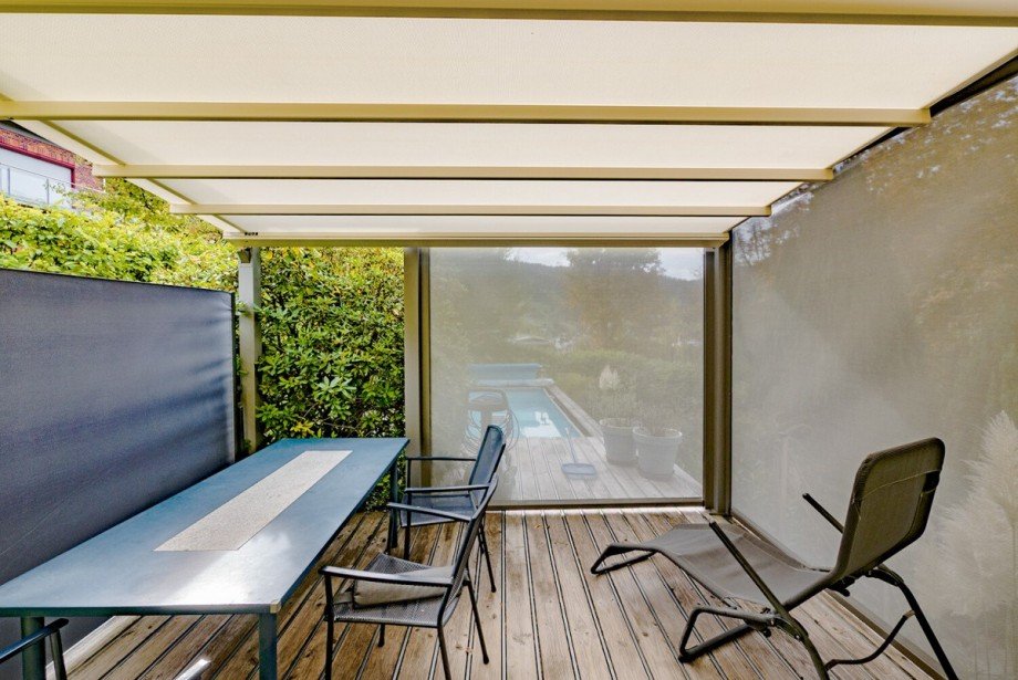 Terrasse mit Sichtschutz Einfamilienhaus Schramberg