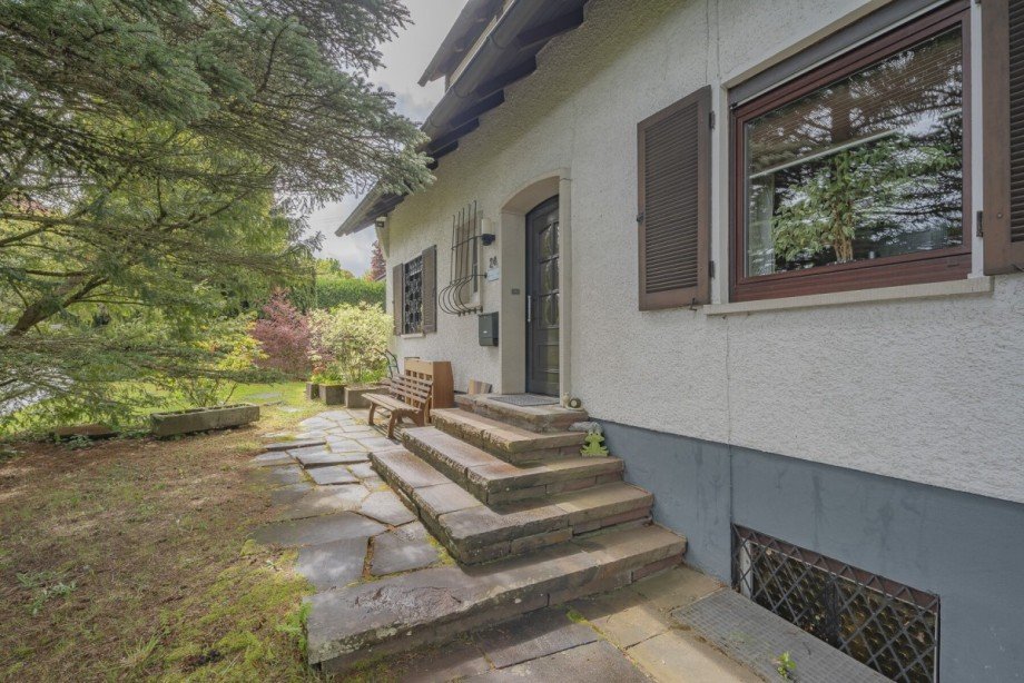Zugang Einfamilienhaus Schramberg