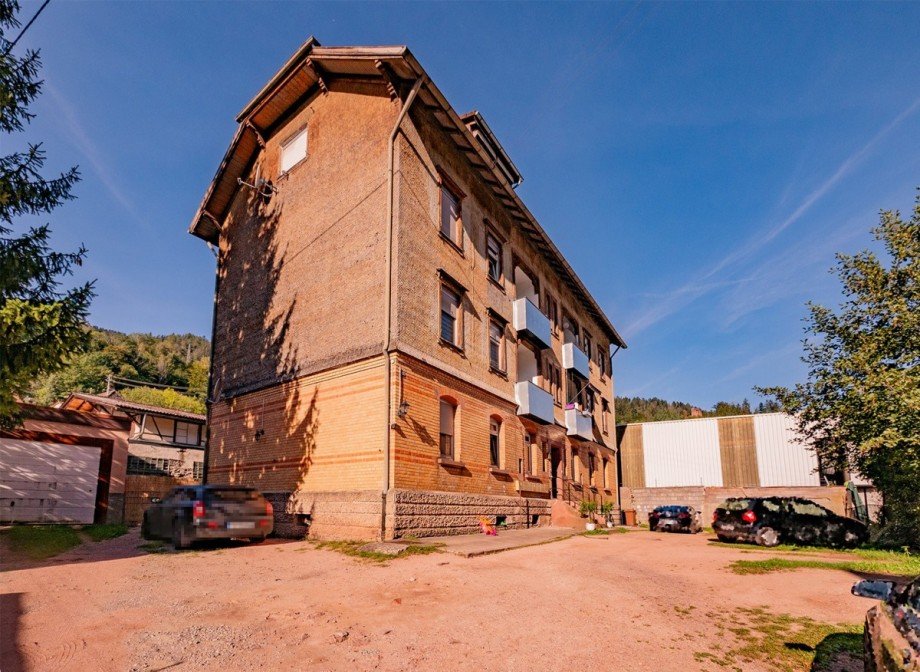 Au�enansicht Stellpl�tze Mehrfamilienhaus Schramberg