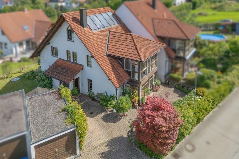Au�enansicht Schramberg Doppelhaush�lfte Sehr beliebte Wohnlage!Familien-Doppelhaush�lfte in Schramberg auf dem Schlangenb�hl.
