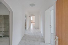 Flur Sonnige 3-Zimmer-Wohnung in beliebter Lage von Schramberg-Sulgen