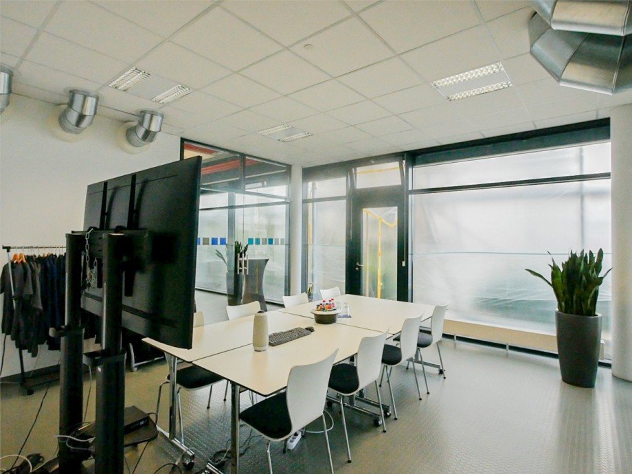 B�ro/ Besprechungsraum B�rofl�che Schramberg-Sulgen