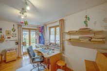 Arbeitszimmer NEUER PREIS!
Traumhaftes Einfamilienhaus mit Einliegerwohnung und tollem Garten zu verkaufen!