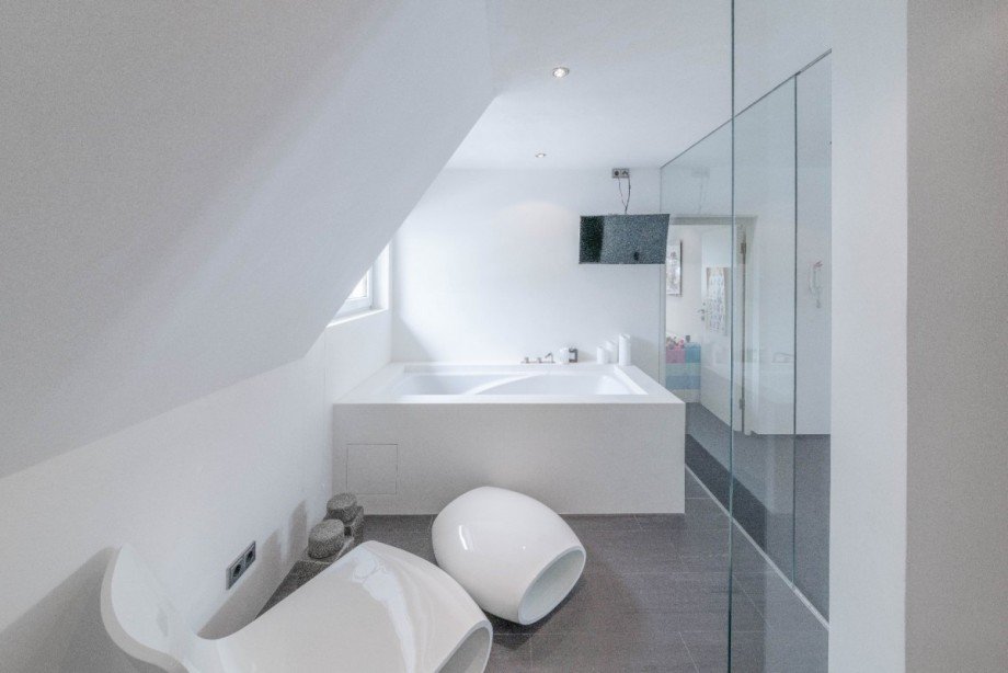 Badezimmer OG Einfamilienhaus V�hrenbach